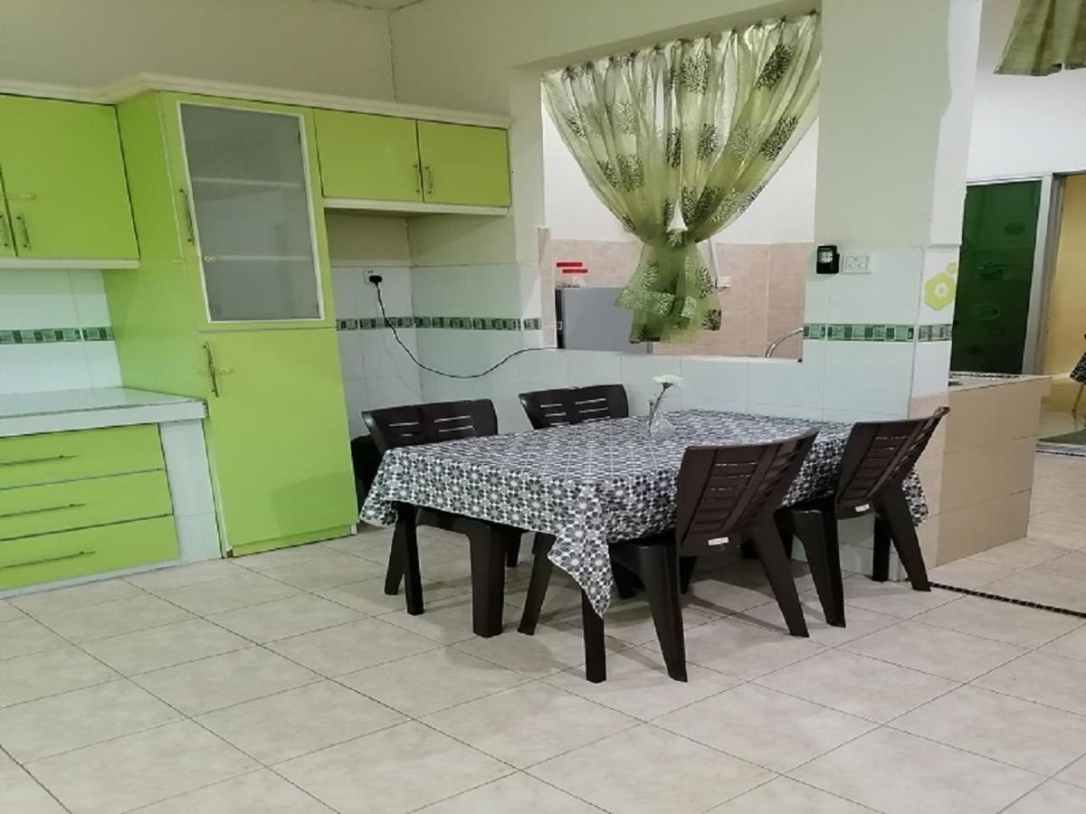 Bukit Baru Homestay Melaka Zewnętrze zdjęcie